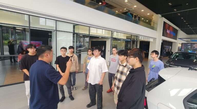 LINE_ALBUM_上課照片_241016_14